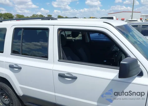 2014 Jeep Patriot Sport z USA, uszkodzony, nr VIN 1C4NJPBA5ED642313